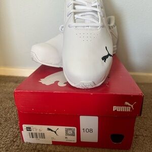 Puma Viz White / black accent Sneakers Size 10.5 New